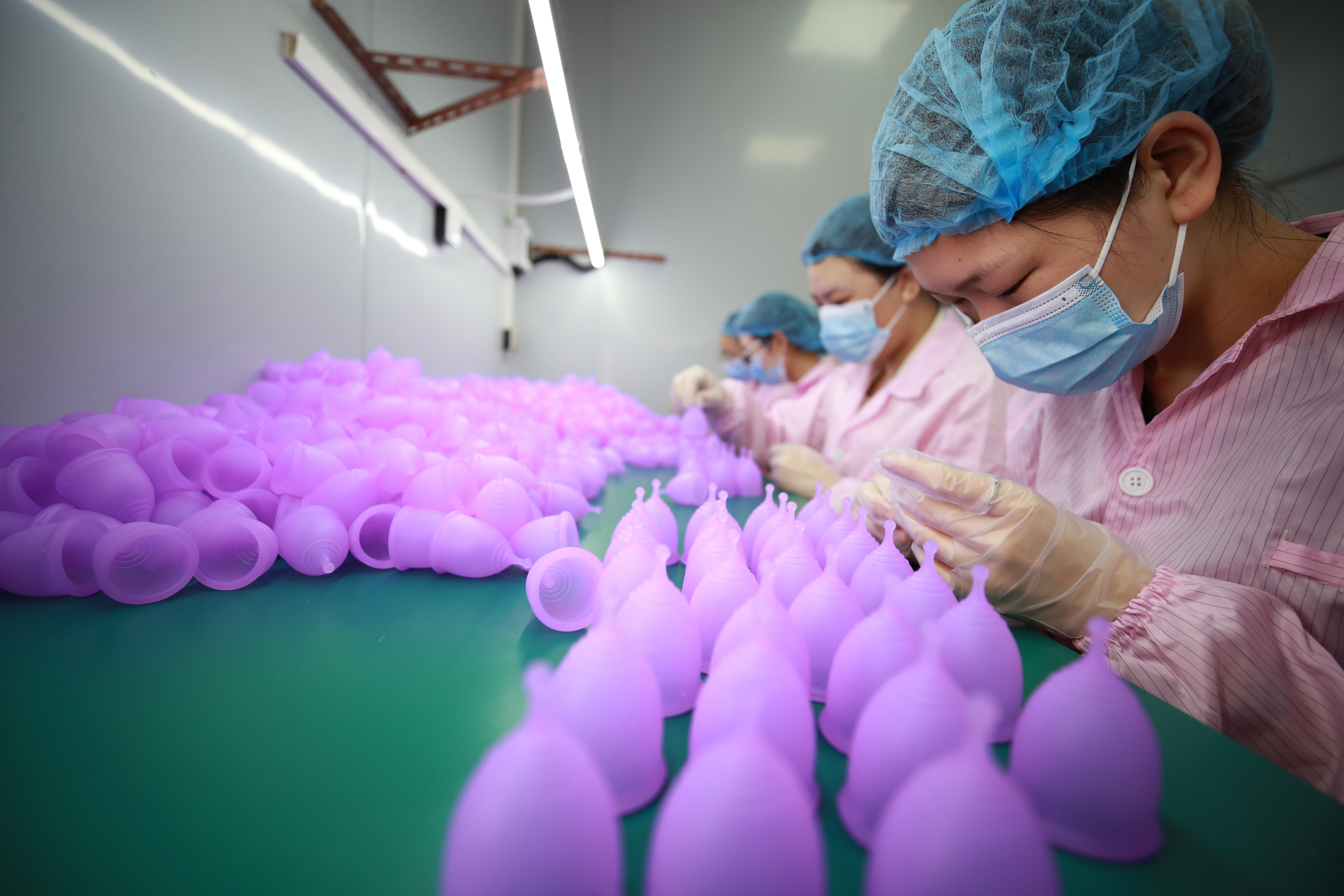 OEM production documentation including batch travelers, FAI reports, and traceability records